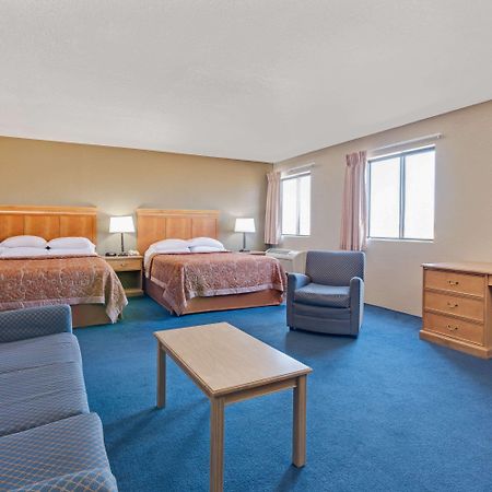 ซูเปอร์ 8 บาย สโปแคน/เวสต์ Hotel แอร์เวย์ไฮส์ ภายนอก รูปภาพ