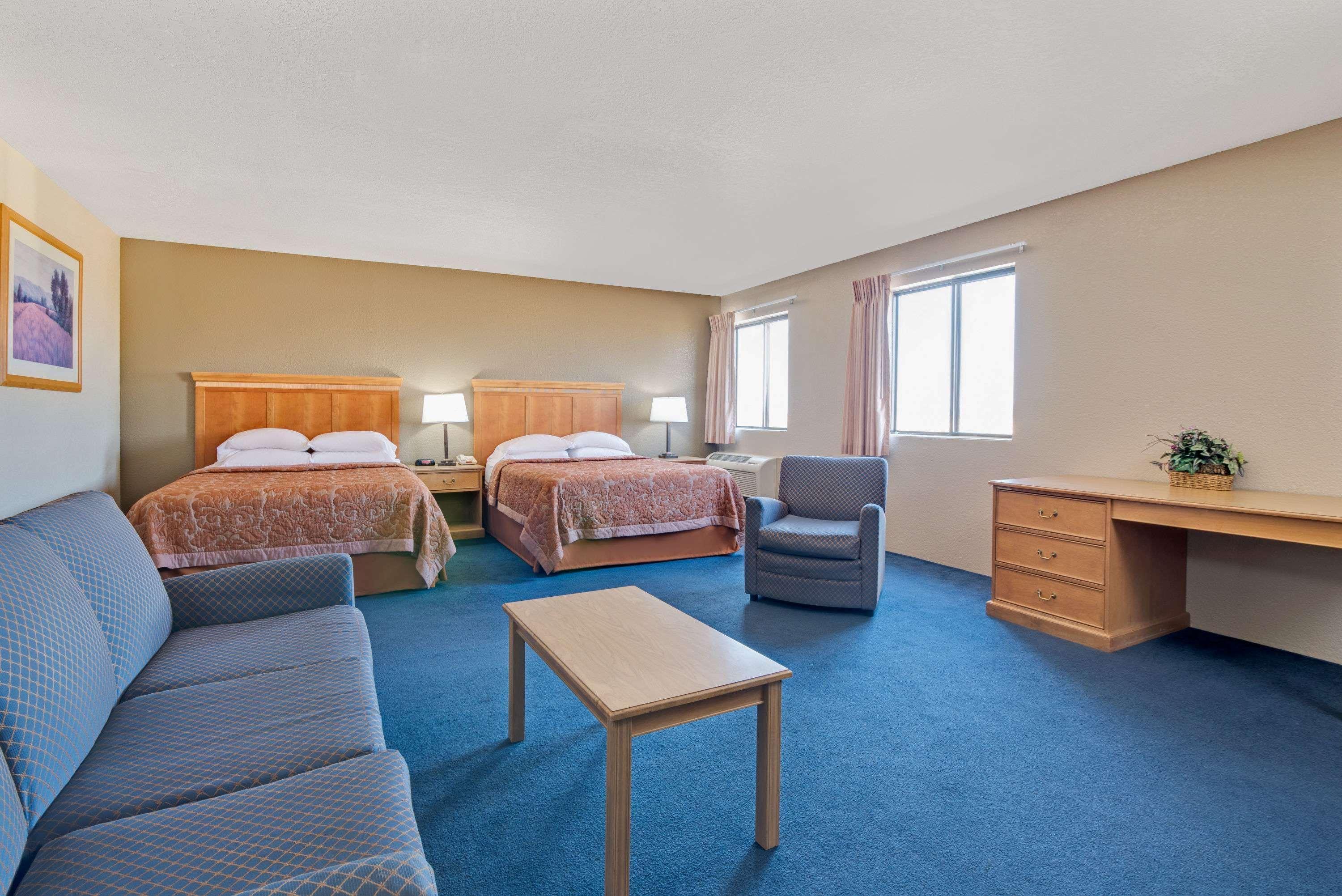 ซูเปอร์ 8 บาย สโปแคน/เวสต์ Hotel แอร์เวย์ไฮส์ ภายนอก รูปภาพ